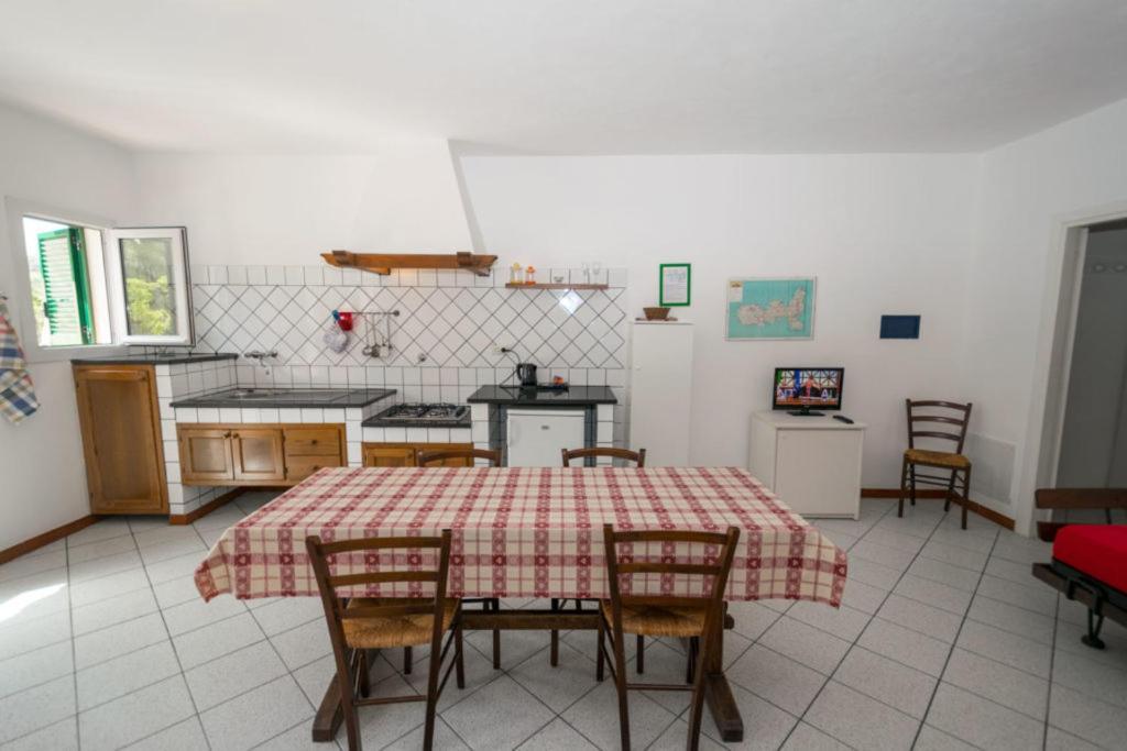Azienda Agricola Sapereta * Porto Azzurro